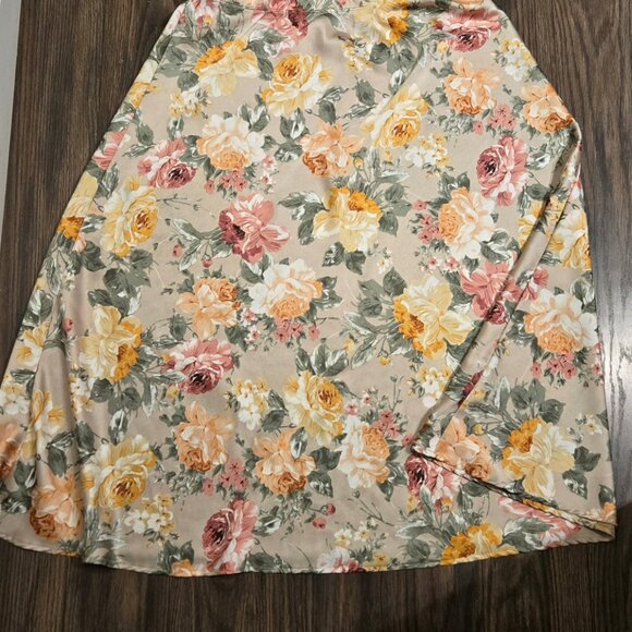 2BELLA 70s Style A-Line Satin Pastel Floral Maxi Skirt SIZE L - Picture 7 of 7